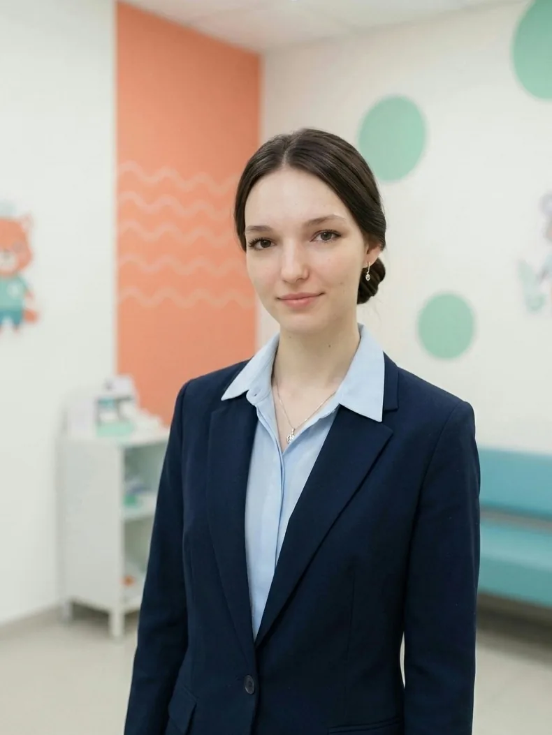 Медведева Варвара Евгеньевна - педагог подготовительных занятий к школе