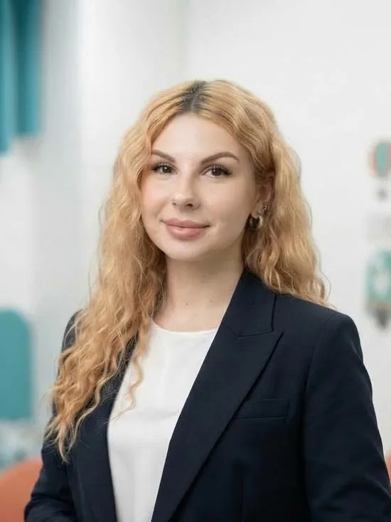 Олейникова Карина Сергеевна — логопед, центр Развитие Омск